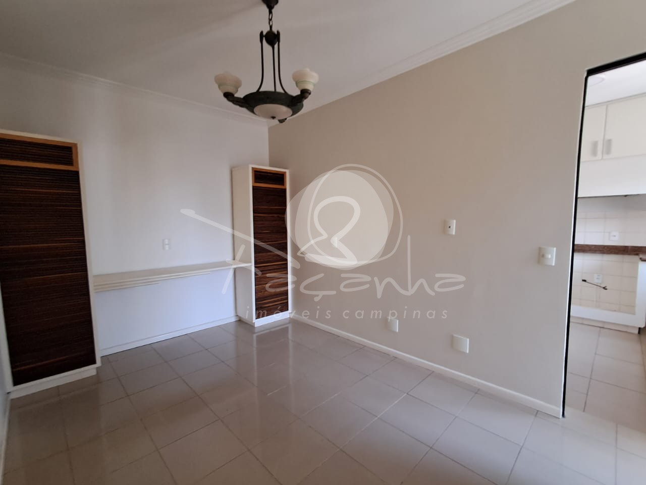 Apartamento para alugar com 4 quartos, 200m² - Foto 8