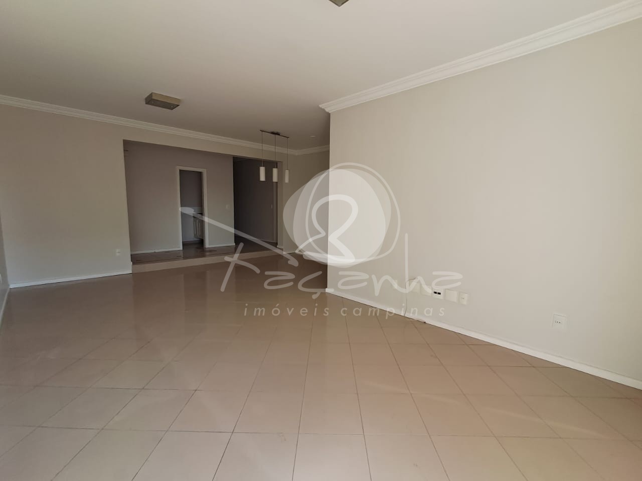 Apartamento para alugar com 4 quartos, 200m² - Foto 4