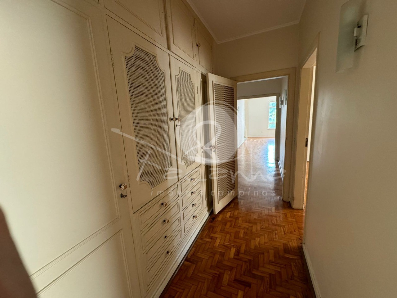 Apartamento à venda com 3 quartos, 170m² - Foto 8