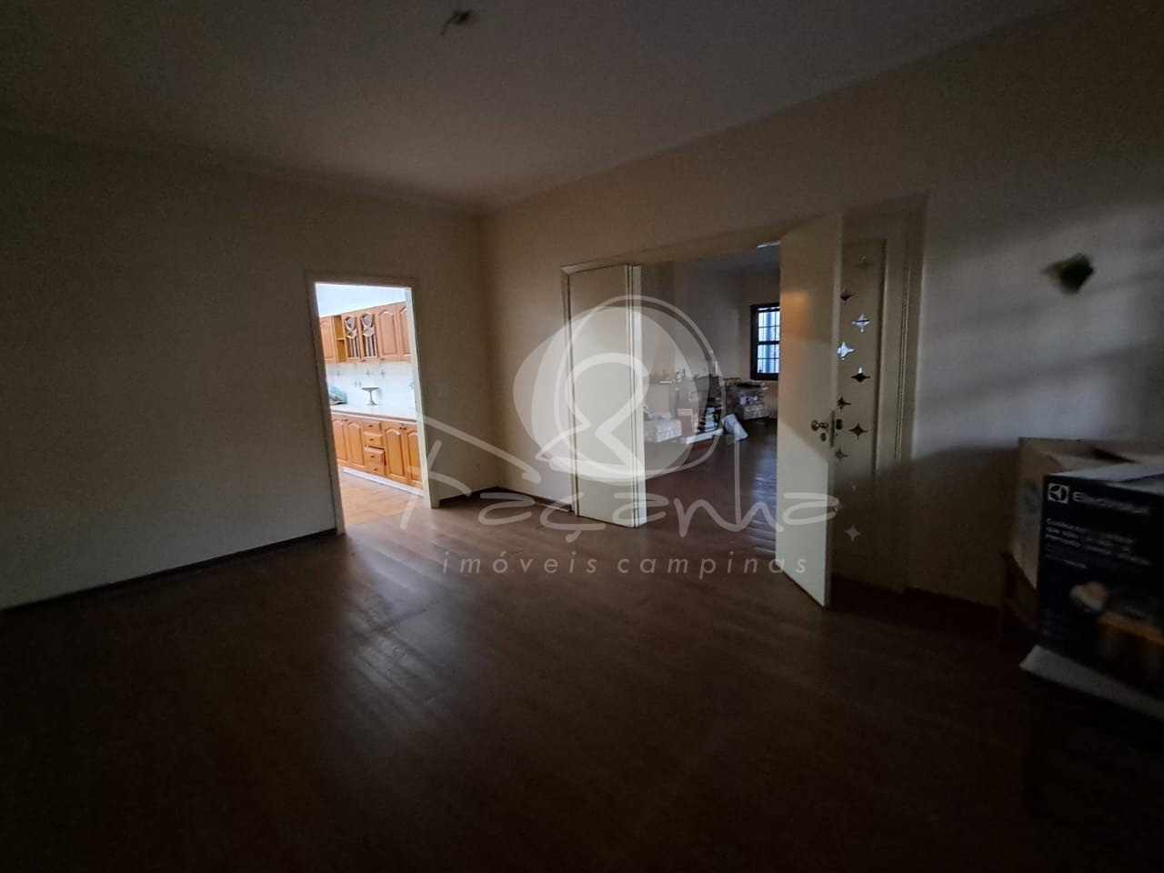 Casa à venda com 2 quartos, 600m² - Foto 8