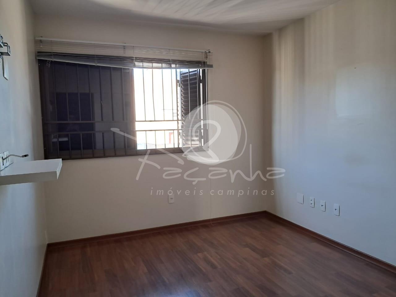 Apartamento à venda com 4 quartos, 156m² - Foto 3