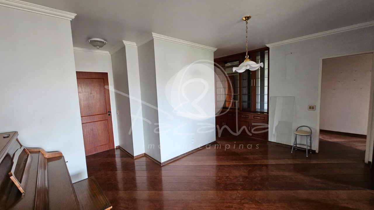 Apartamento à venda com 3 quartos, 130m² - Foto 2