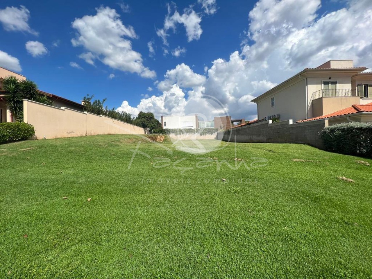 Terreno à venda, 740m² - Foto 1