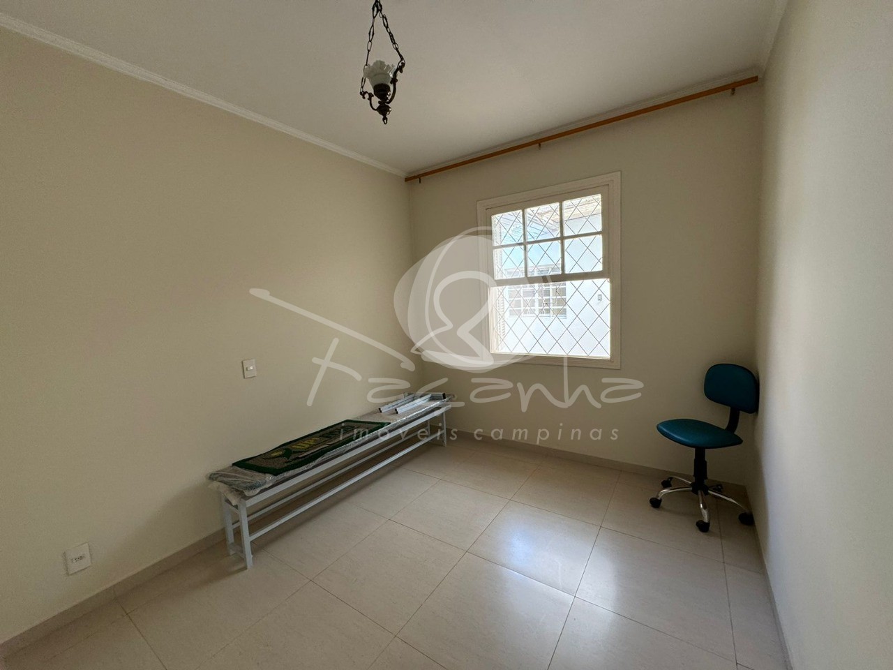 Casa à venda com 3 quartos, 180m² - Foto 10