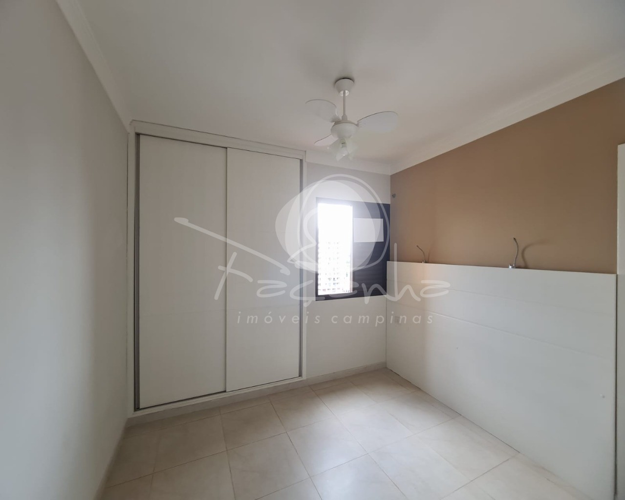 Apartamento à venda com 2 quartos, 75m² - Foto 10