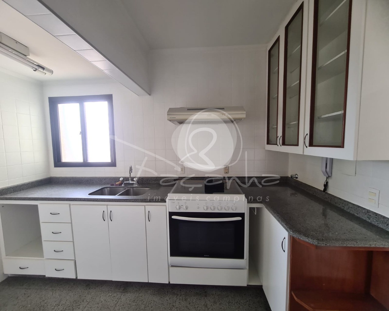 Apartamento à venda com 2 quartos, 75m² - Foto 15