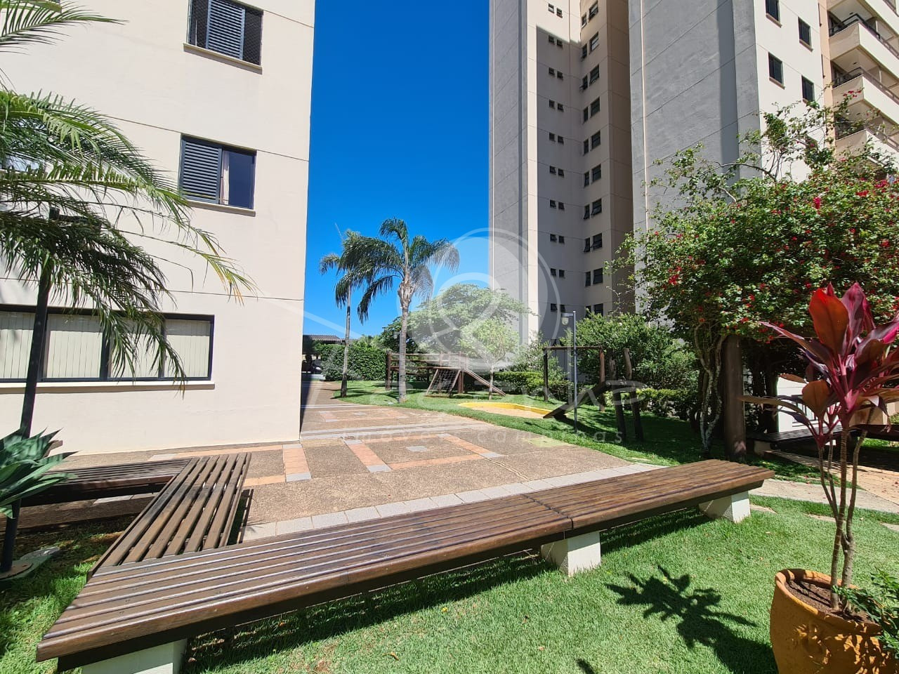 Apartamento à venda com 3 quartos, 77m² - Foto 22