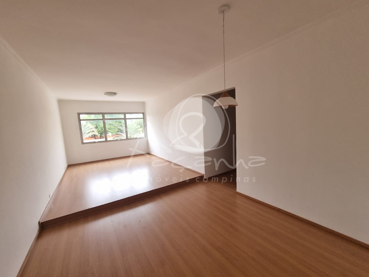 Apartamento à venda com 3 quartos, 110m² - Foto 1