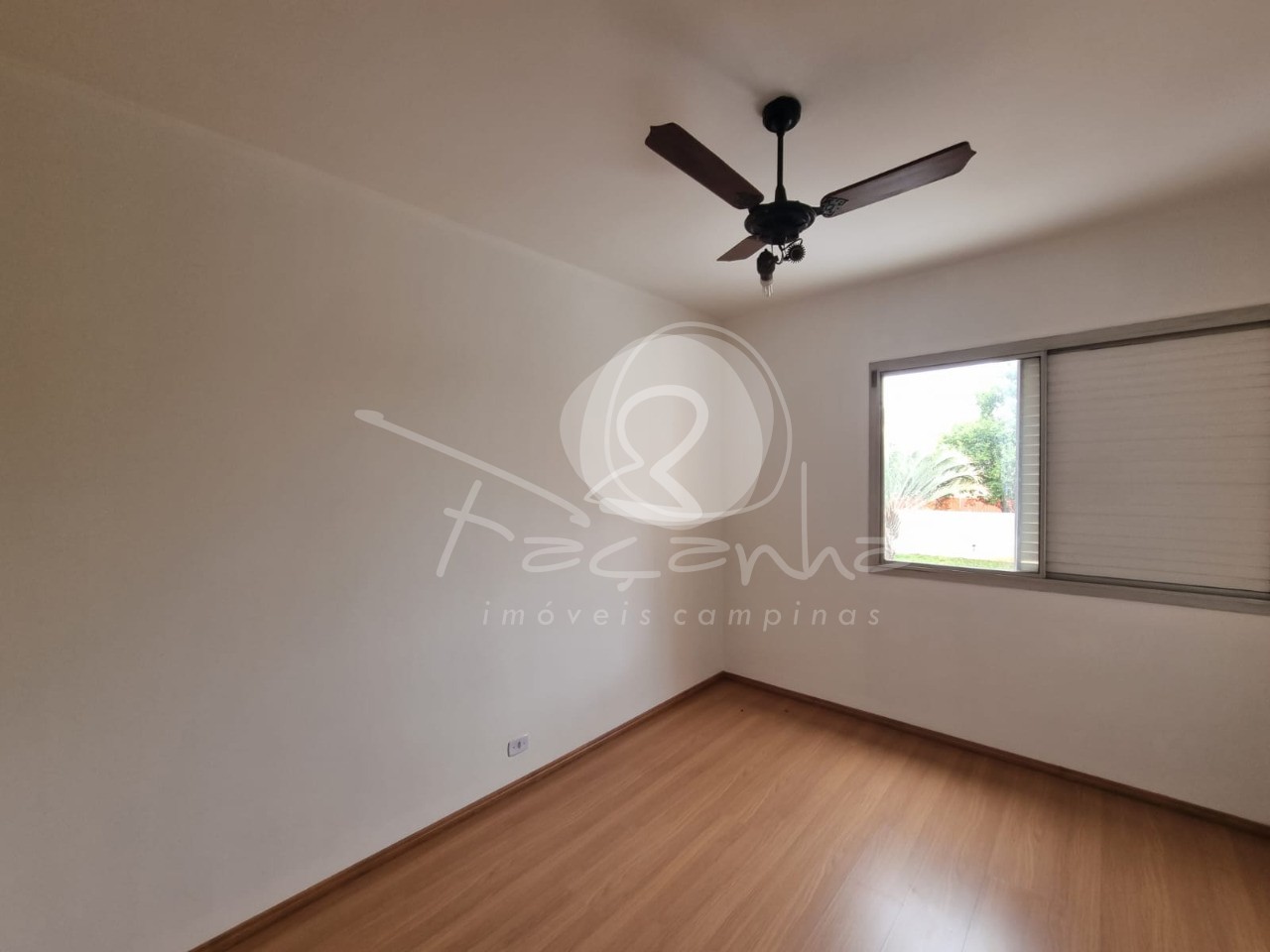 Apartamento à venda com 3 quartos, 110m² - Foto 4