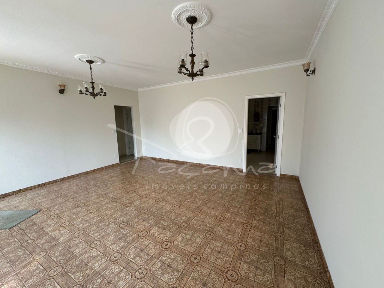 Casa à venda com 3 quartos, 180m² - Foto 5