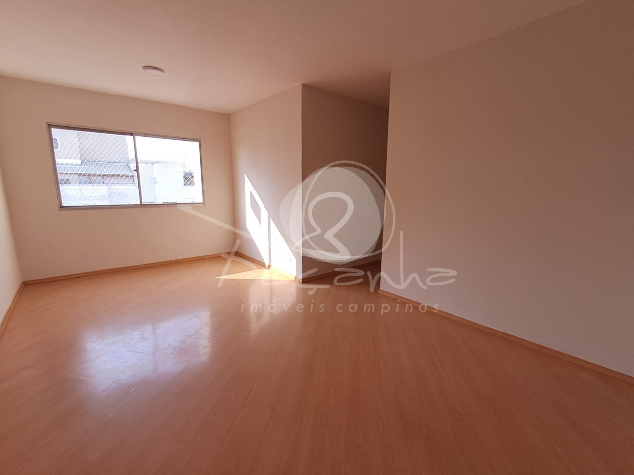 Apartamento à venda com 2 quartos, 84m² - Foto 1