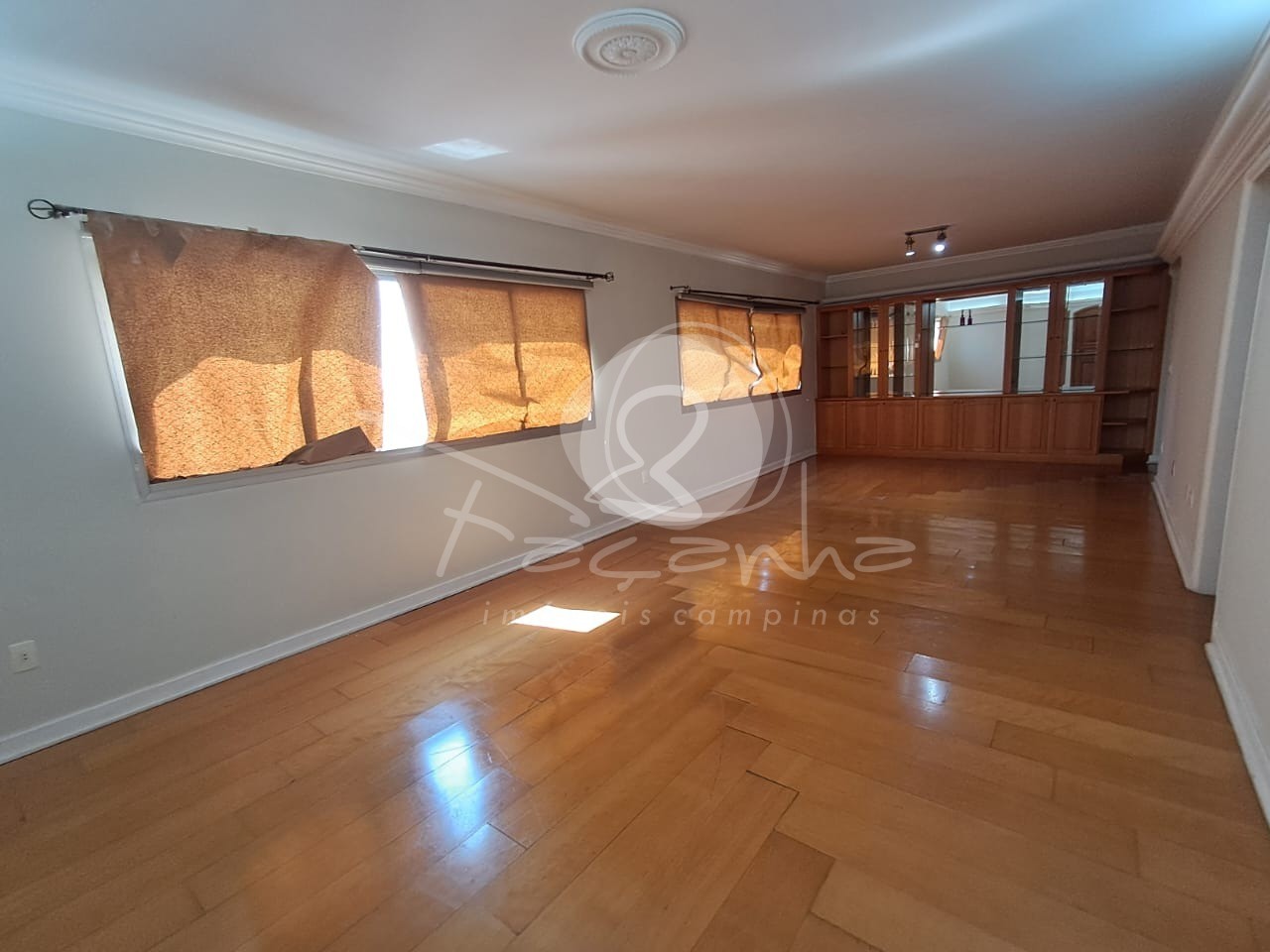 Apartamento à venda com 3 quartos, 153m² - Foto 1