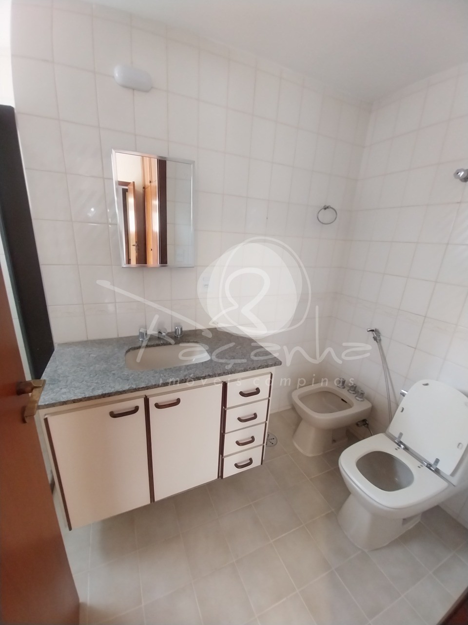 Apartamento para alugar com 3 quartos, 105m² - Foto 14