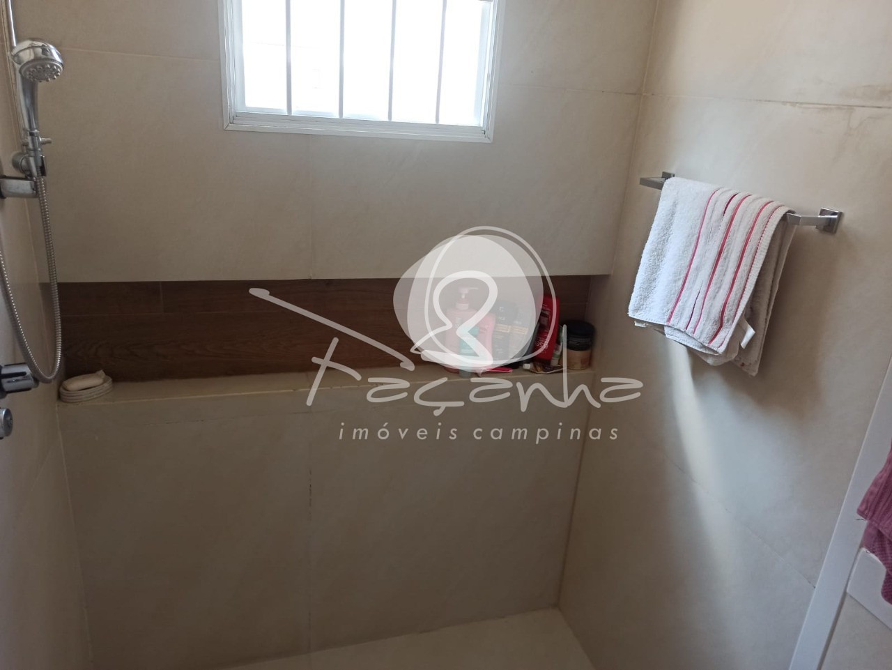 Casa à venda com 4 quartos, 201m² - Foto 14