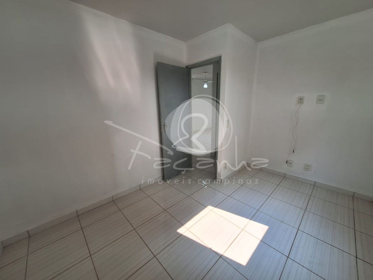 Apartamento à venda com 2 quartos, 70m² - Foto 9