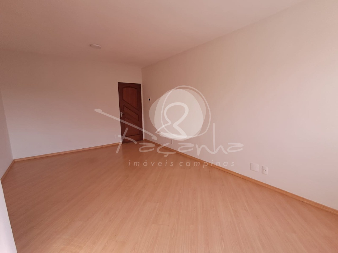 Apartamento à venda com 2 quartos, 84m² - Foto 2