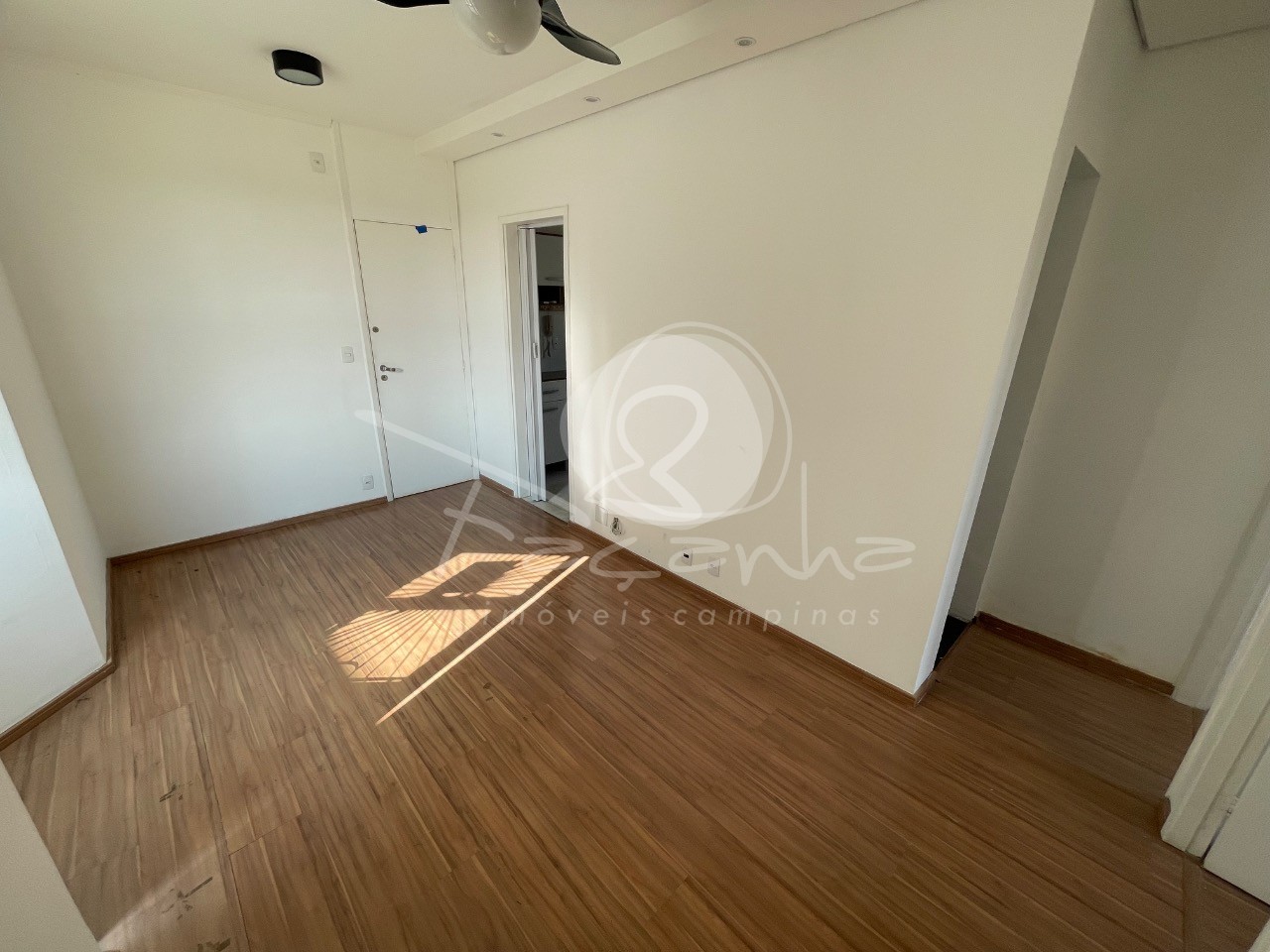 Apartamento à venda com 2 quartos, 60m² - Foto 4