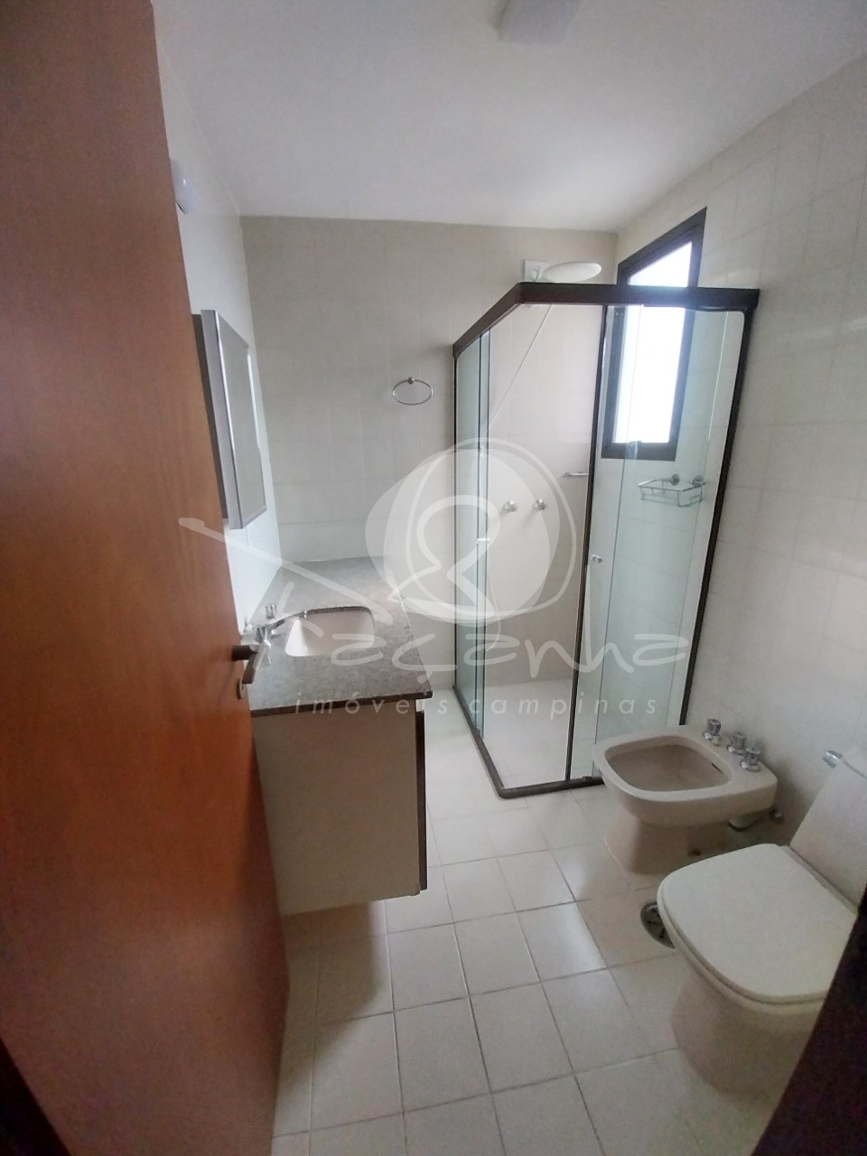 Apartamento para alugar com 3 quartos, 105m² - Foto 12