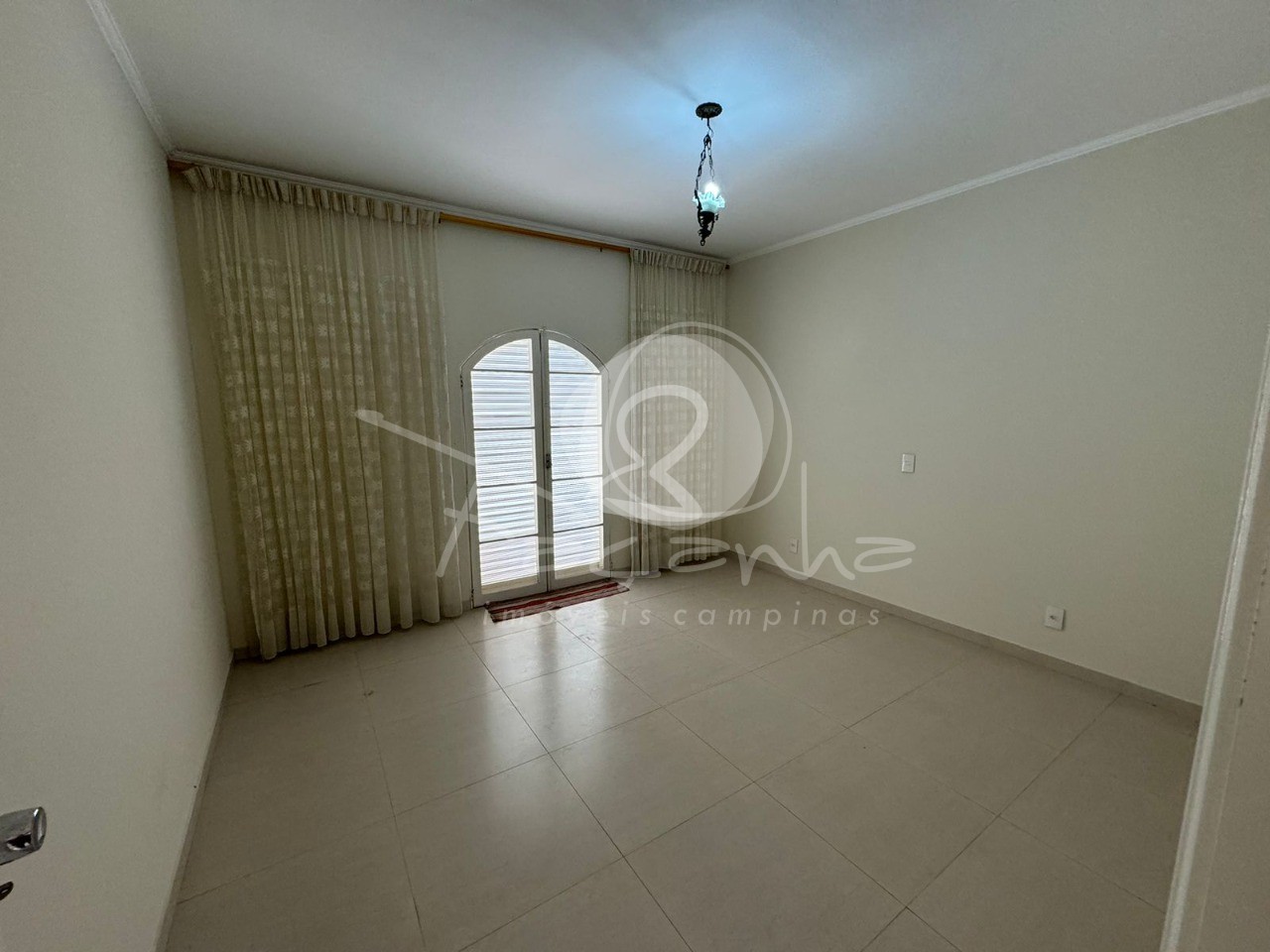 Casa à venda com 3 quartos, 180m² - Foto 8