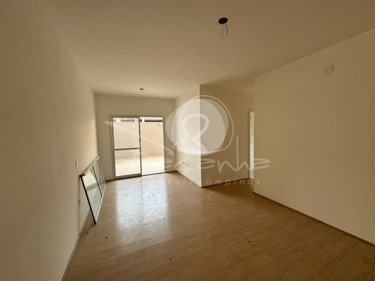 Apartamento à venda com 3 quartos, 98m² - Foto 1