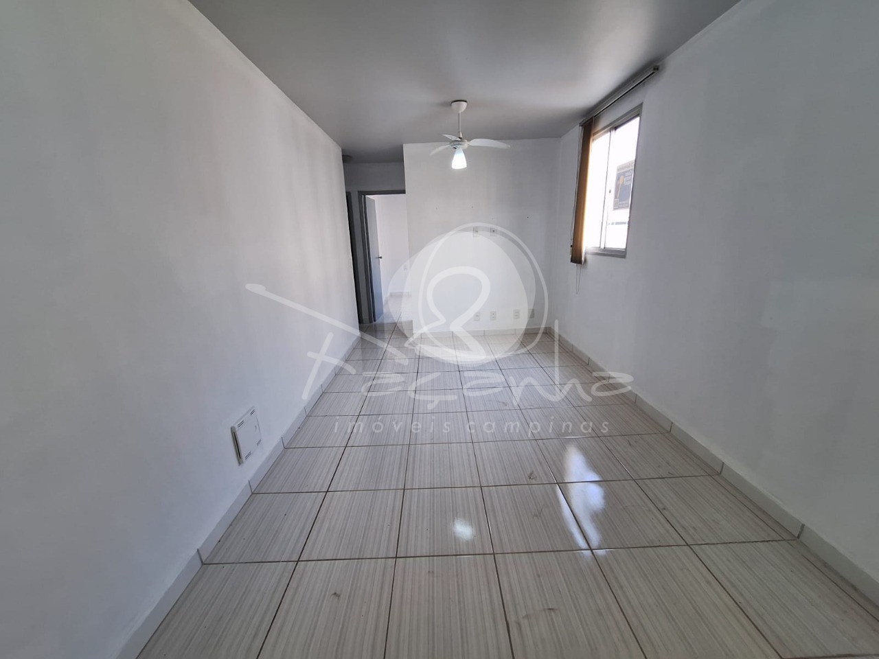 Apartamento à venda com 2 quartos, 70m² - Foto 4