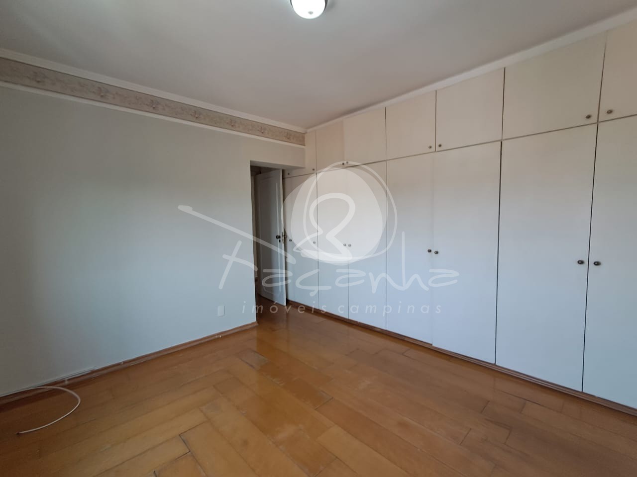 Apartamento à venda com 3 quartos, 153m² - Foto 9