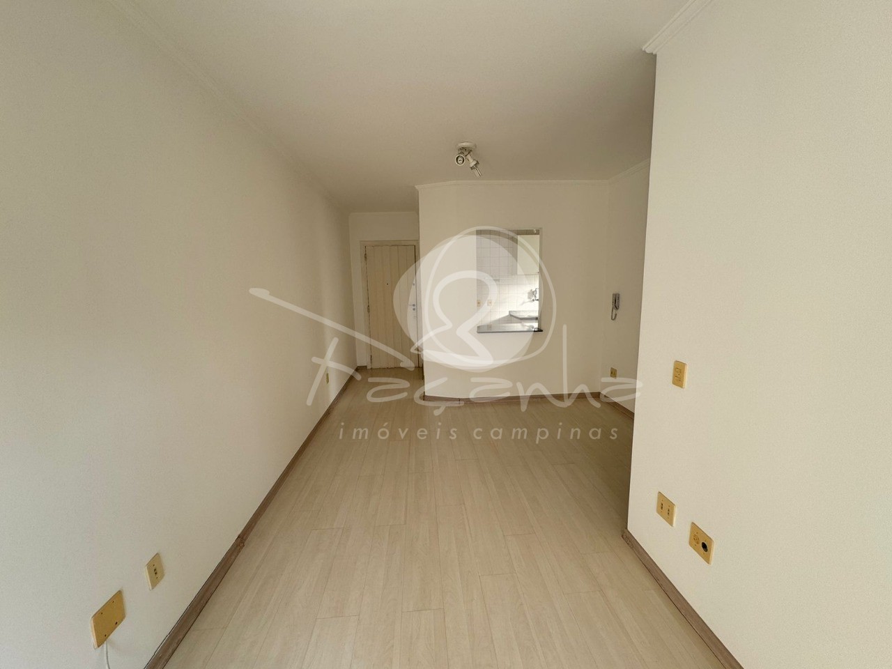 Apartamento à venda e aluguel com 1 quarto, 50m² - Foto 2