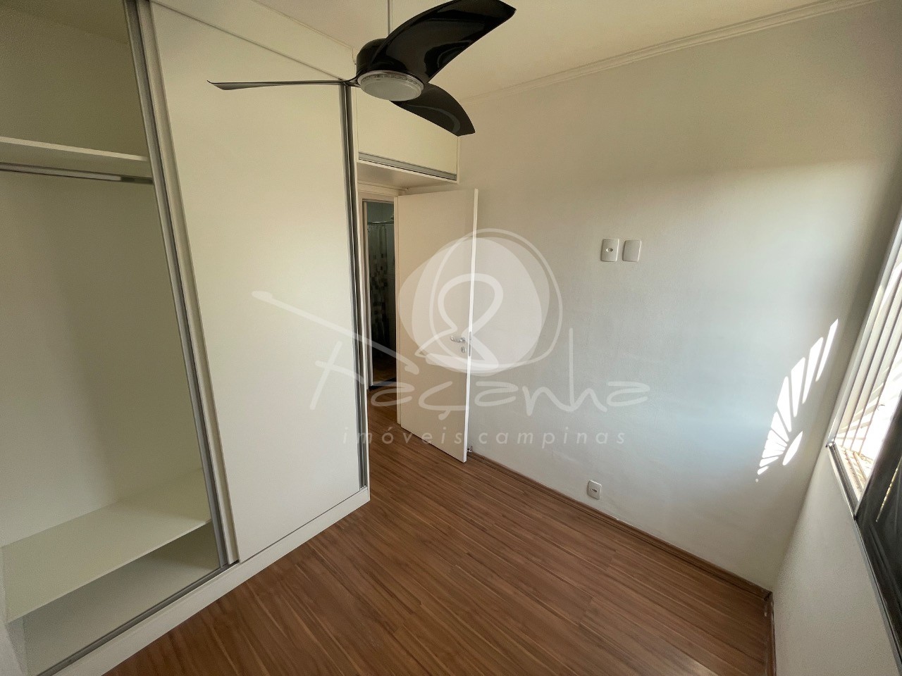 Apartamento à venda com 2 quartos, 60m² - Foto 5