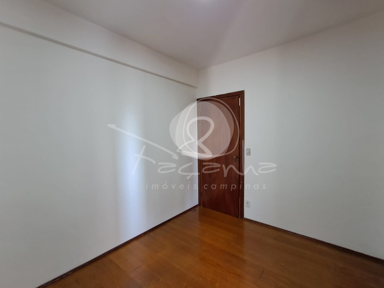 Apartamento para alugar com 2 quartos, 81m² - Foto 9