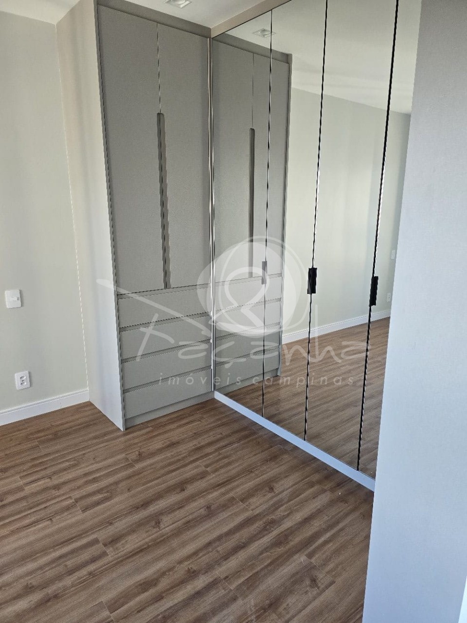 Apartamento à venda com 3 quartos, 125m² - Foto 4