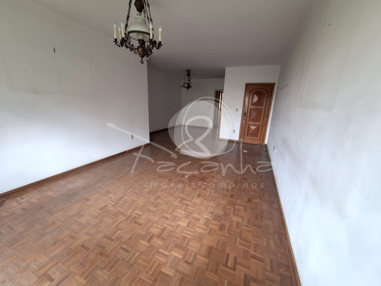 Apartamento à venda com 3 quartos, 157m² - Foto 4