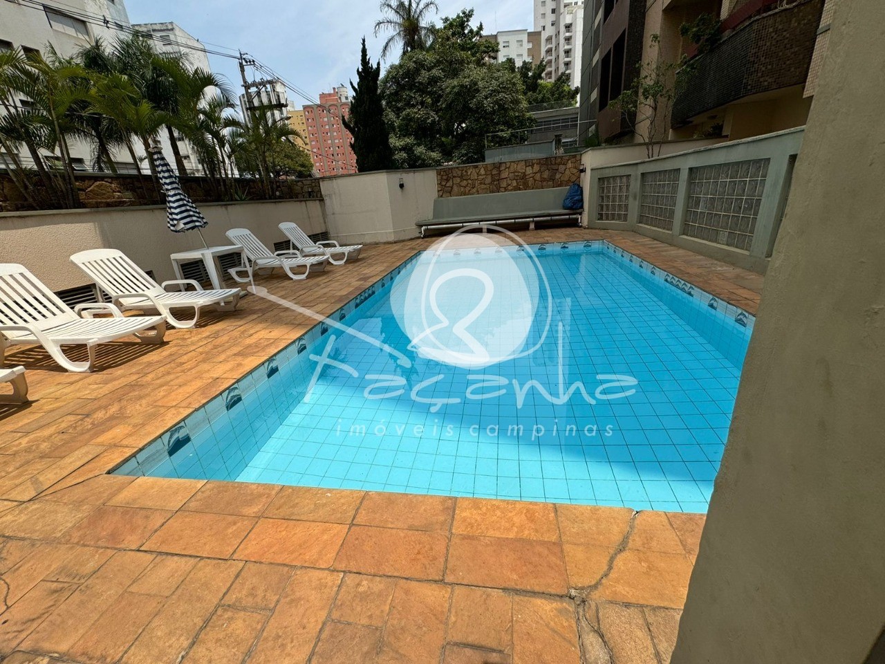 Apartamento à venda com 3 quartos, 100m² - Foto 2