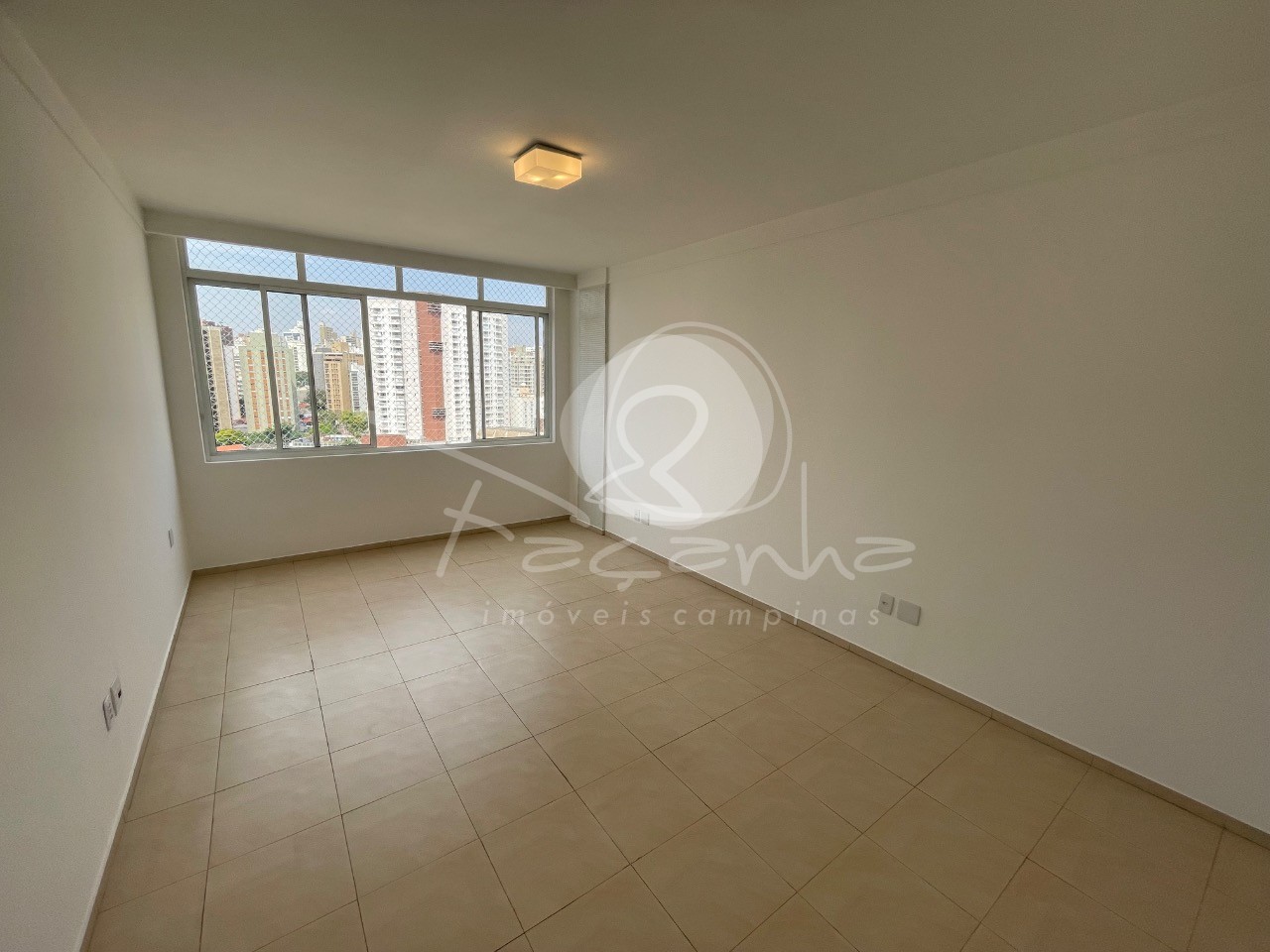 Apartamento para alugar com 3 quartos, 101m² - Foto 1