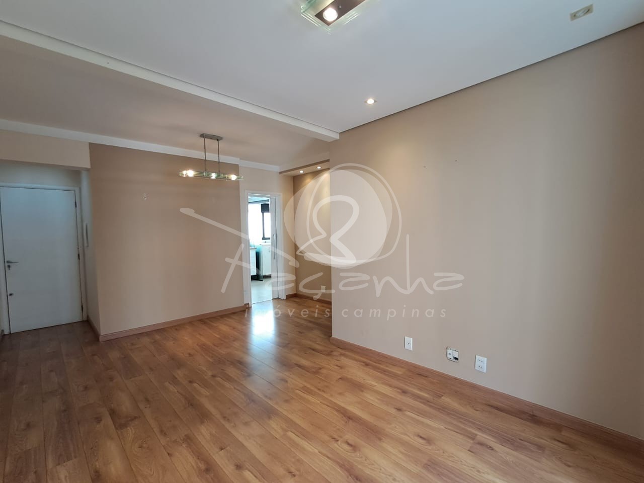 Apartamento à venda com 3 quartos, 85m² - Foto 4