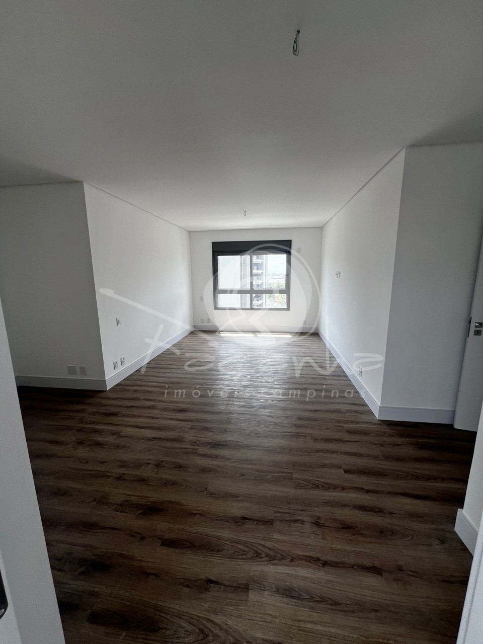 Apartamento à venda com 3 quartos, 220m² - Foto 4