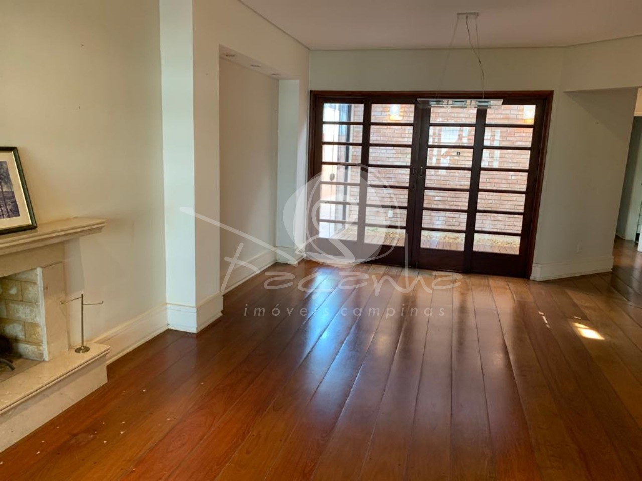 Casa de Condomínio à venda e aluguel com 3 quartos, 249m² - Foto 2