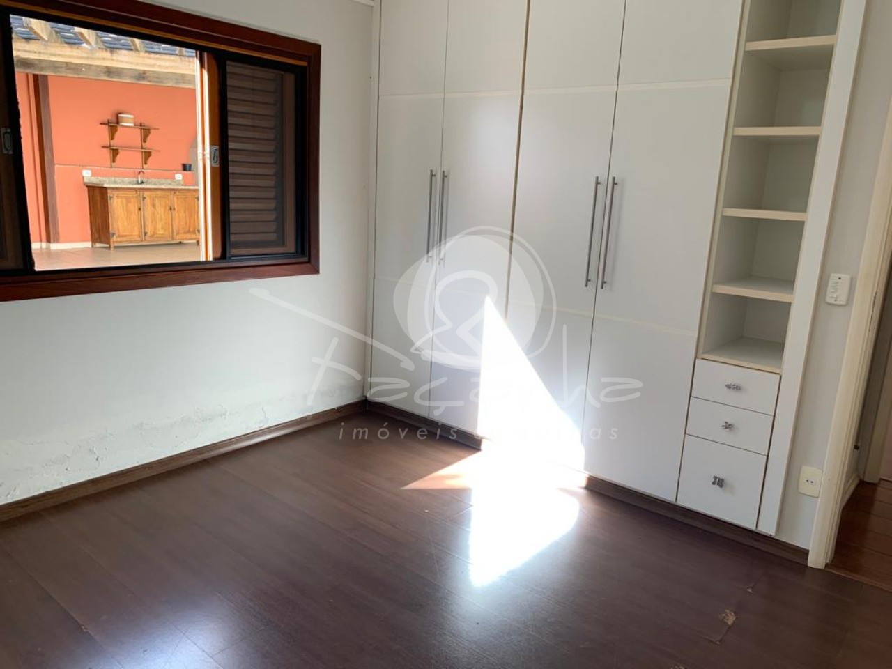 Casa de Condomínio à venda e aluguel com 3 quartos, 249m² - Foto 10