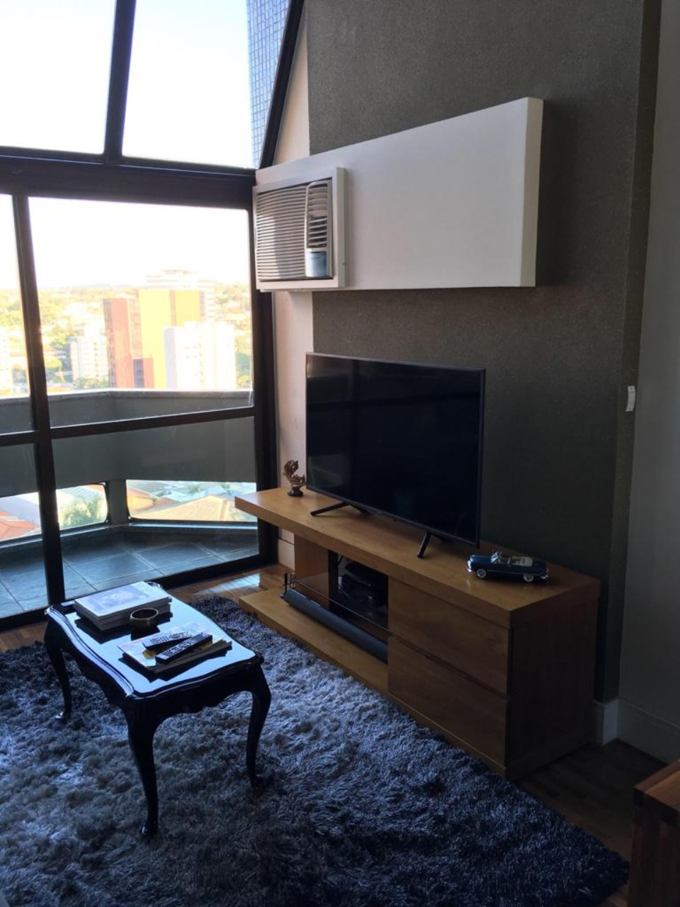 Apartamento à venda e aluguel com 1 quarto, 58m² - Foto 2