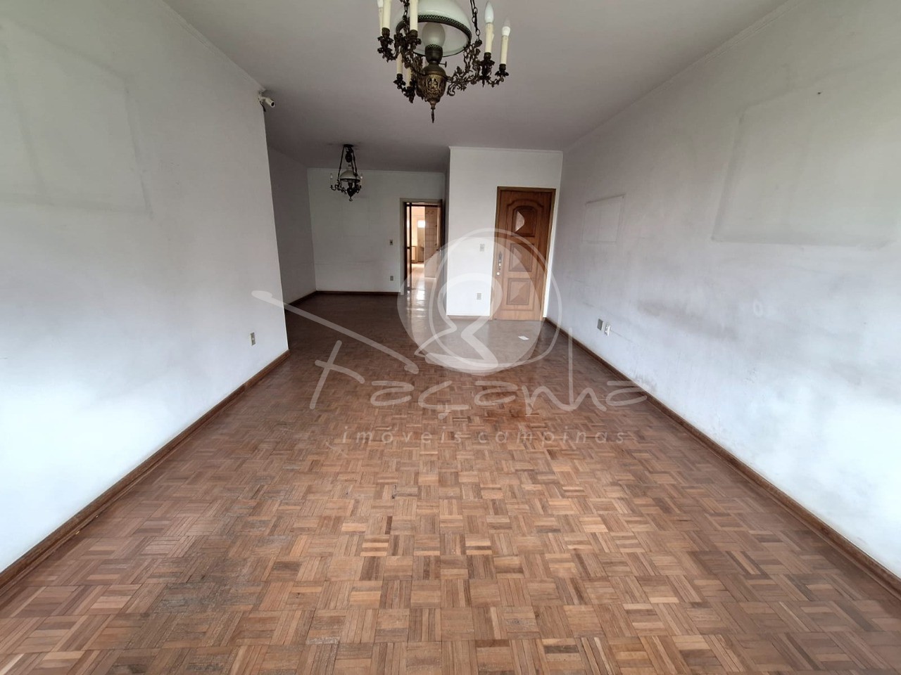 Apartamento à venda com 3 quartos, 157m² - Foto 1