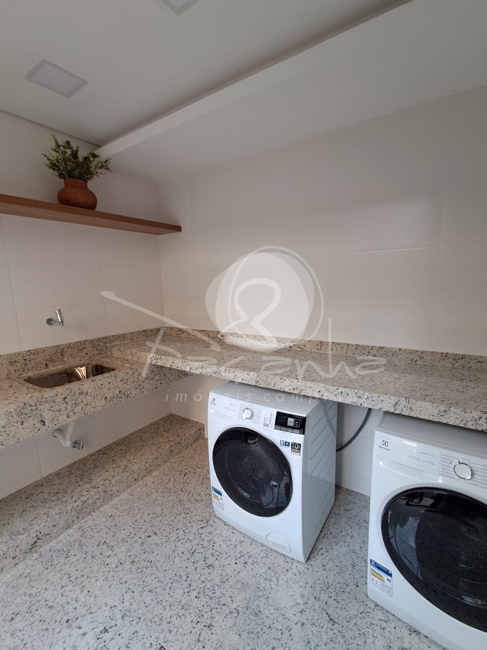 Apartamento à venda com 1 quarto, 52m² - Foto 32