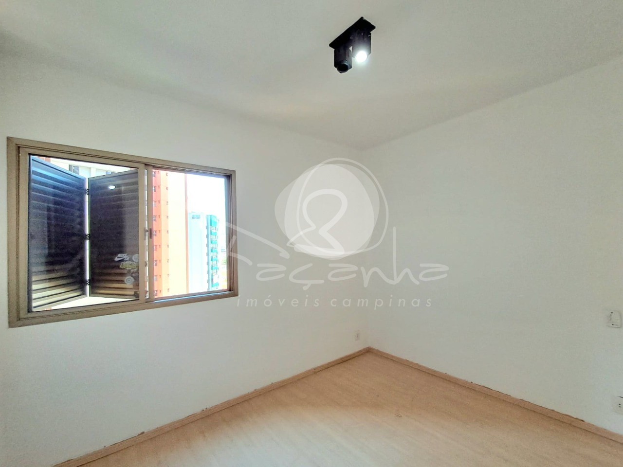 Apartamento à venda com 1 quarto, 65m² - Foto 11