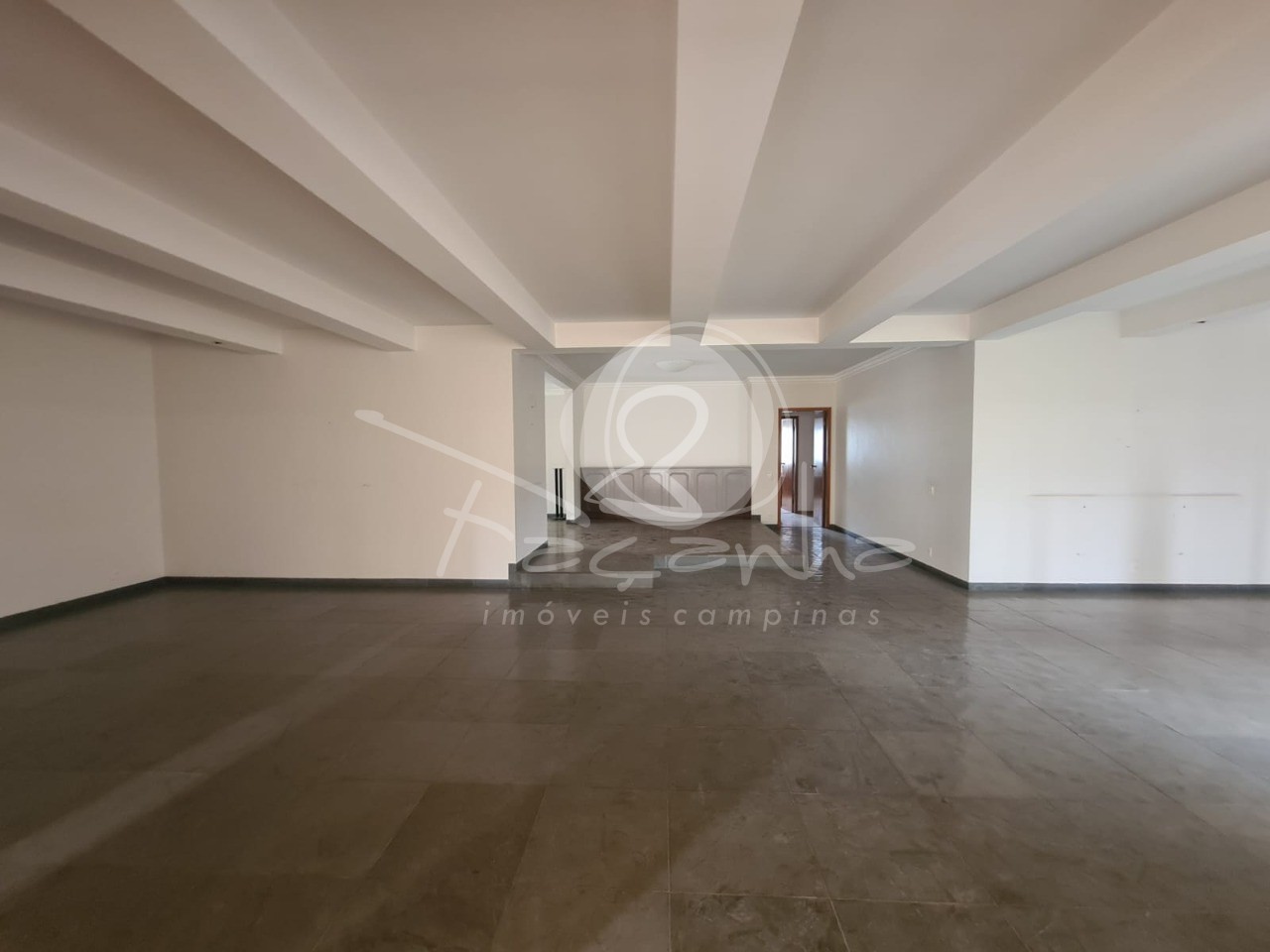 Apartamento à venda com 4 quartos, 315m² - Foto 4