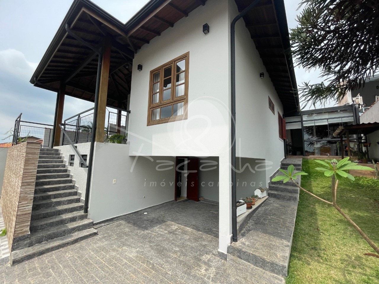 Casa de Condomínio à venda com 3 quartos, 195m² - Foto 2