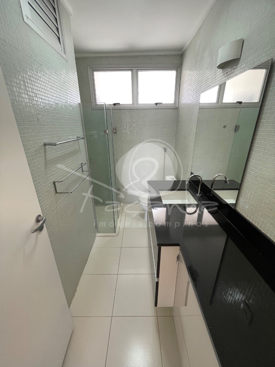 Apartamento para alugar com 3 quartos, 101m² - Foto 11