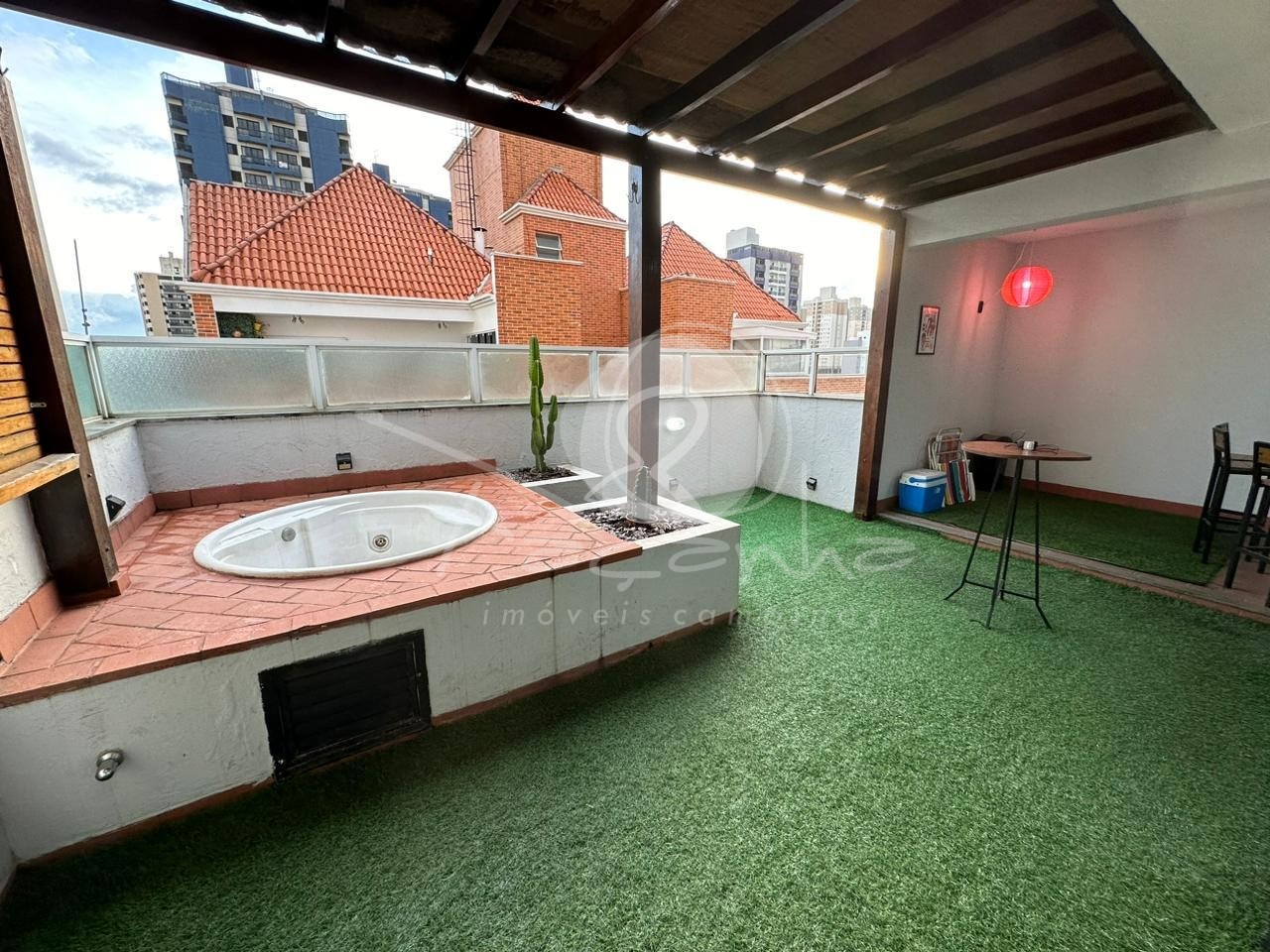 Cobertura à venda com 2 quartos, 117m² - Foto 1