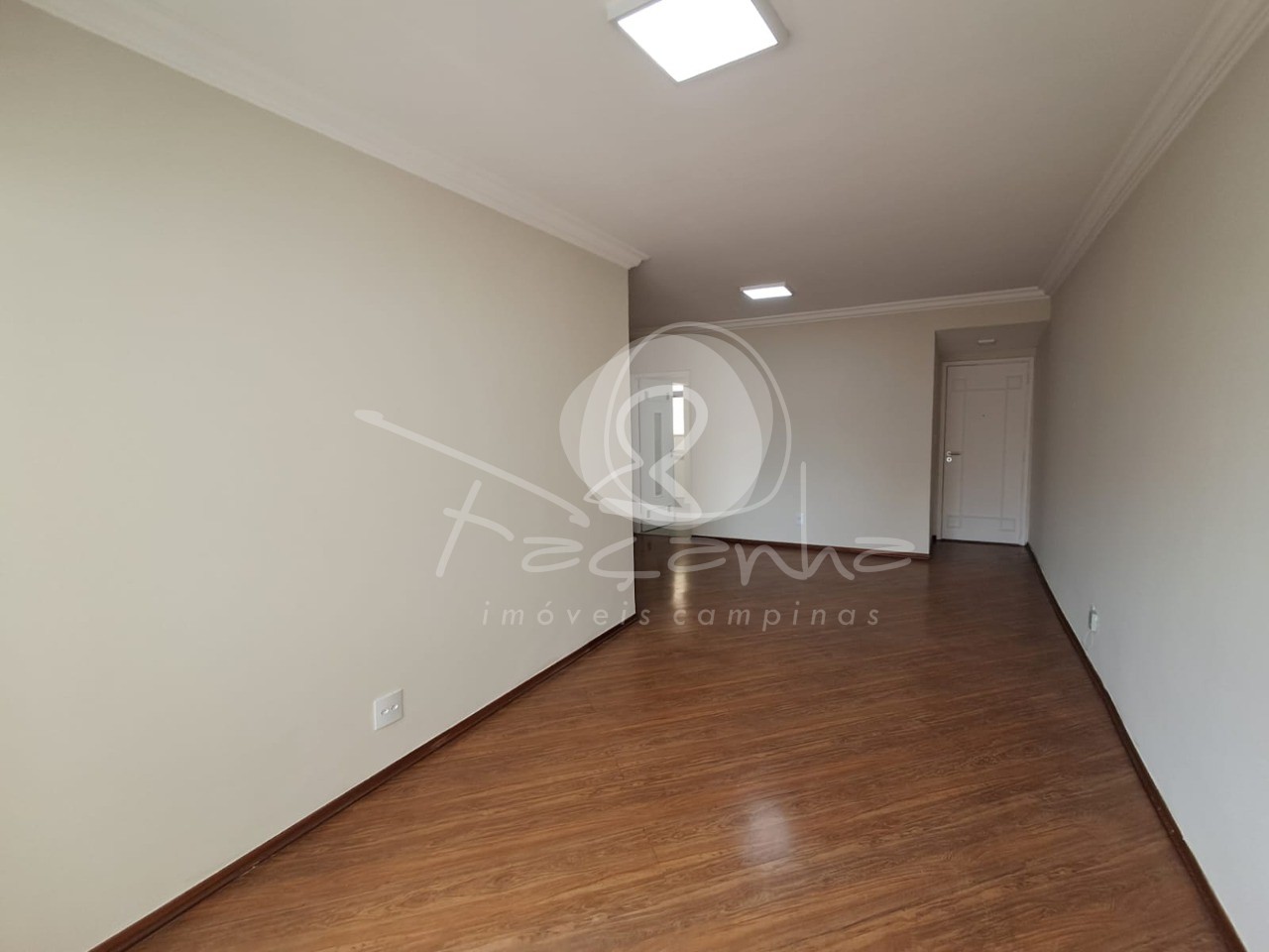 Apartamento à venda com 3 quartos, 105m² - Foto 3