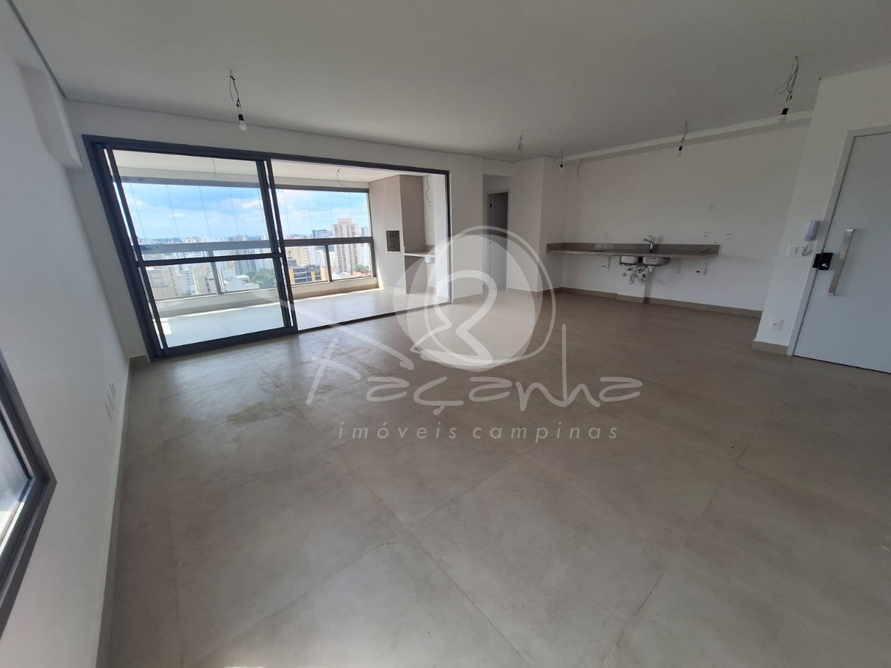 Apartamento à venda com 2 quartos, 111m² - Foto 2