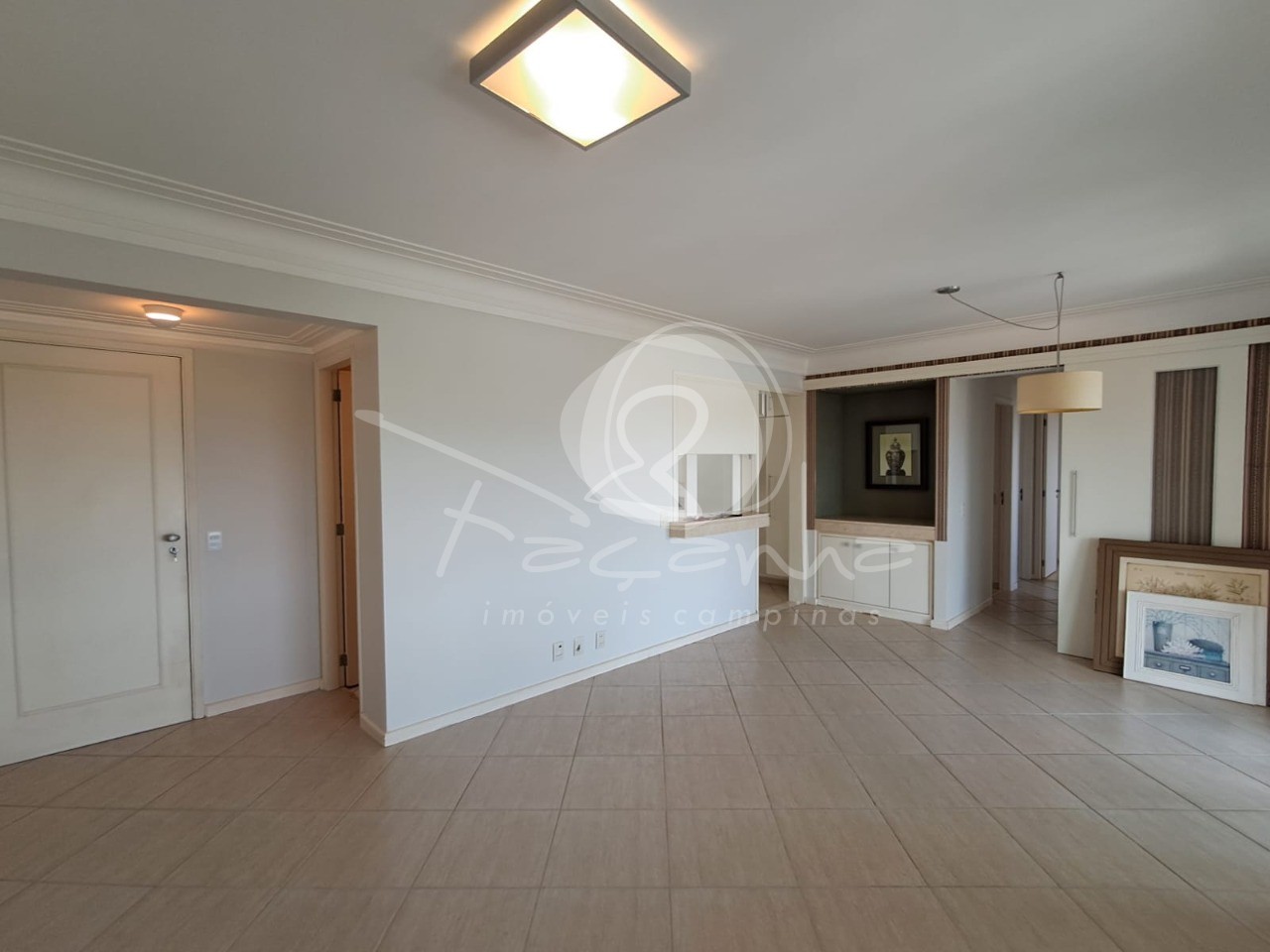 Apartamento à venda com 3 quartos, 98m² - Foto 2