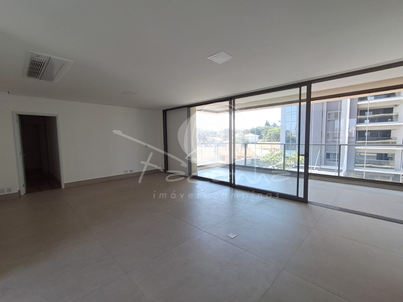 Apartamento à venda e aluguel com 3 quartos, 175m² - Foto 1