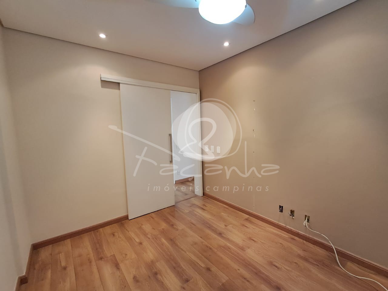 Apartamento à venda com 3 quartos, 85m² - Foto 14